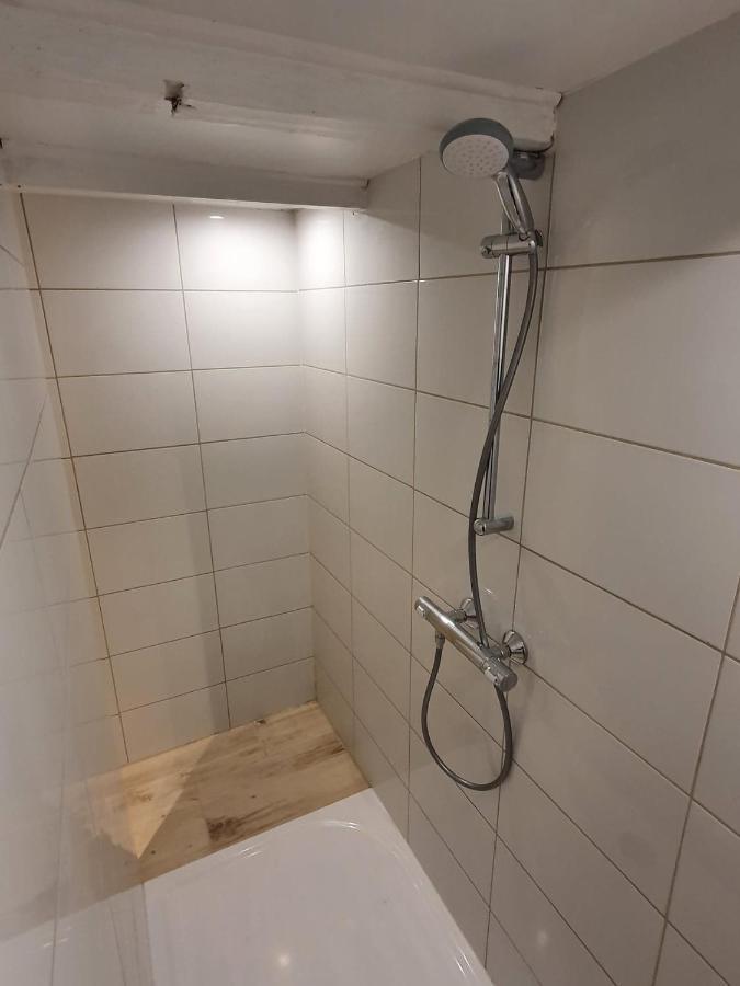 Logement Chaleureux Avec Parking Gratuit Oyre Ngoại thất bức ảnh